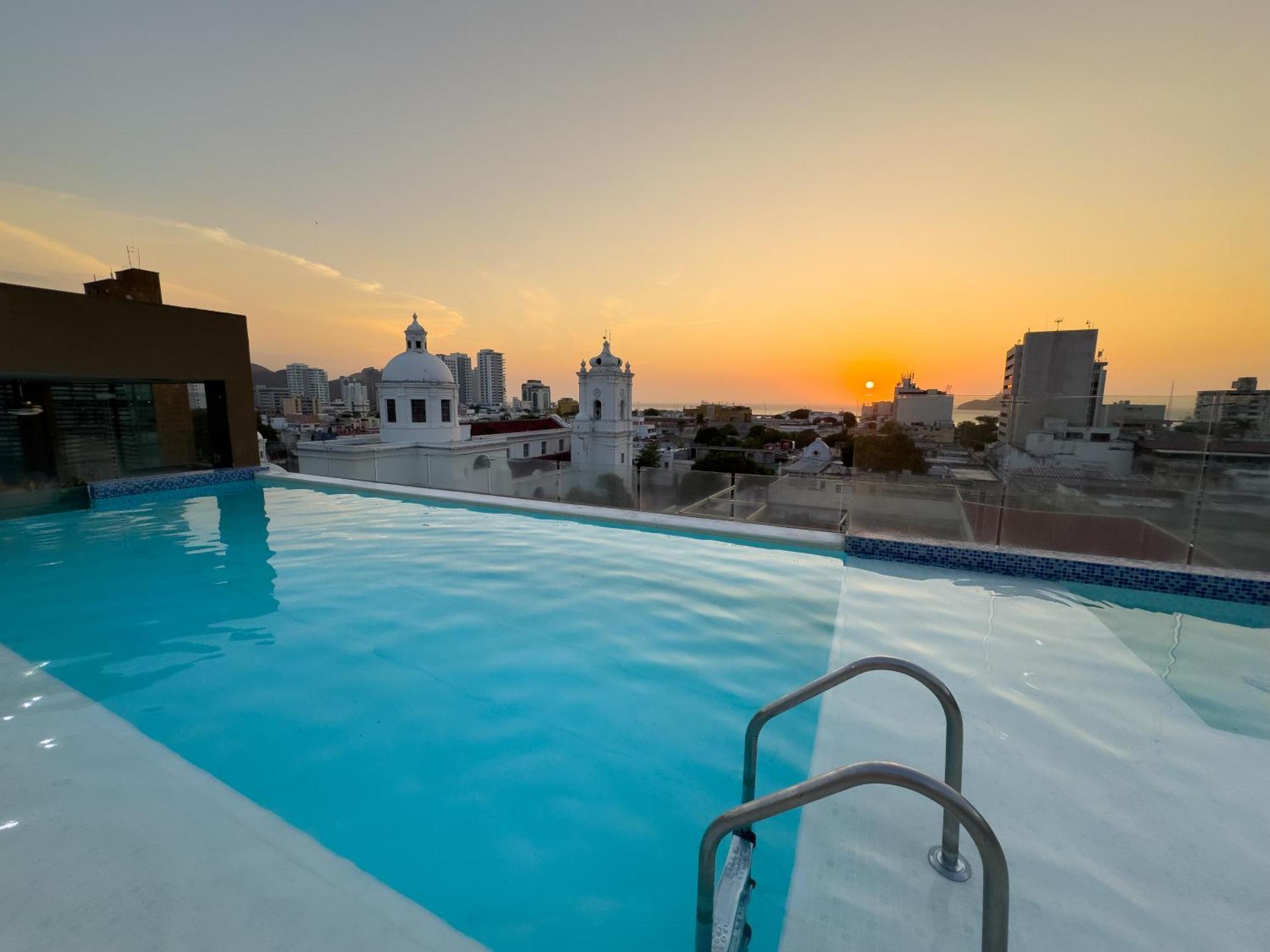 Hotel Catedral Plaza Santa Marta Kültér fotó